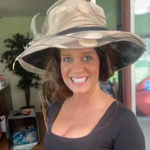 Meet your Posher, Marilyn